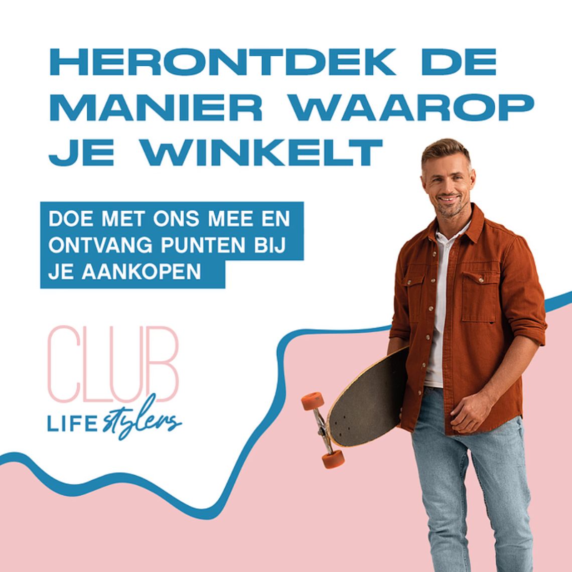 Man met skateboard en roze/witte achtergrond.